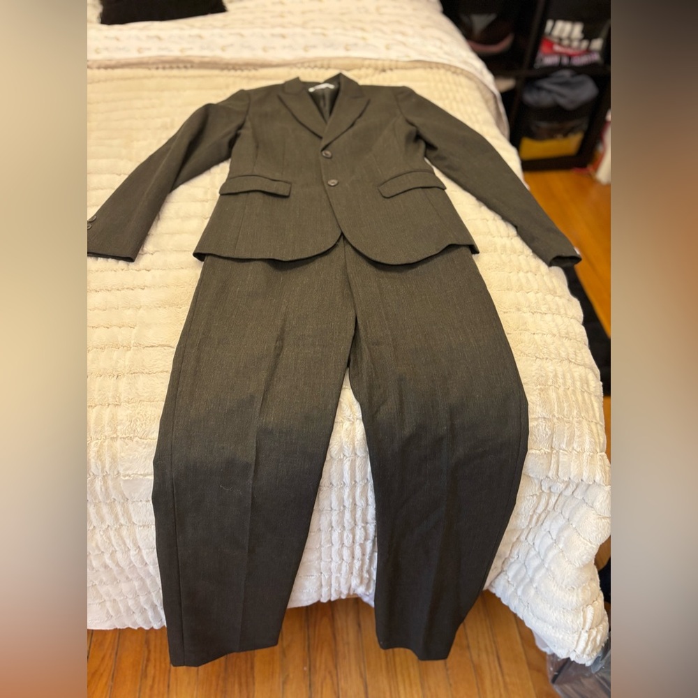 NWT made in the USA Women’s Pendleton Suit grey 100% soft wool fully lined